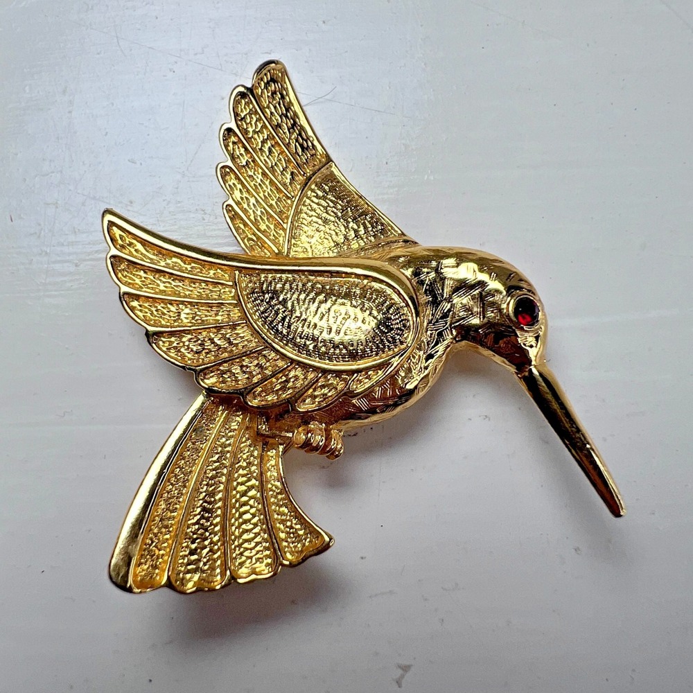 Vintage Gold Tone Hummingbird Brooch Red Rhinestone Eye Bird Pin